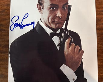 ショーン・コネリー直筆サイン入り超大型写真… ショーン・コネリーとダニエラ・ビアンキ直筆サイン入り超大型