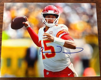 Patrick Mahomes Kansas City Chiefs handsignerad autograferad 20x28 cm fotografi