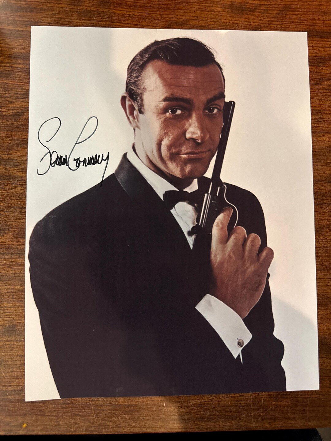 ショーン・コネリー直筆サイン入り超大型写真… ショーン・コネリー直筆サイン入りジェームズ・ボンド写真：007 直筆