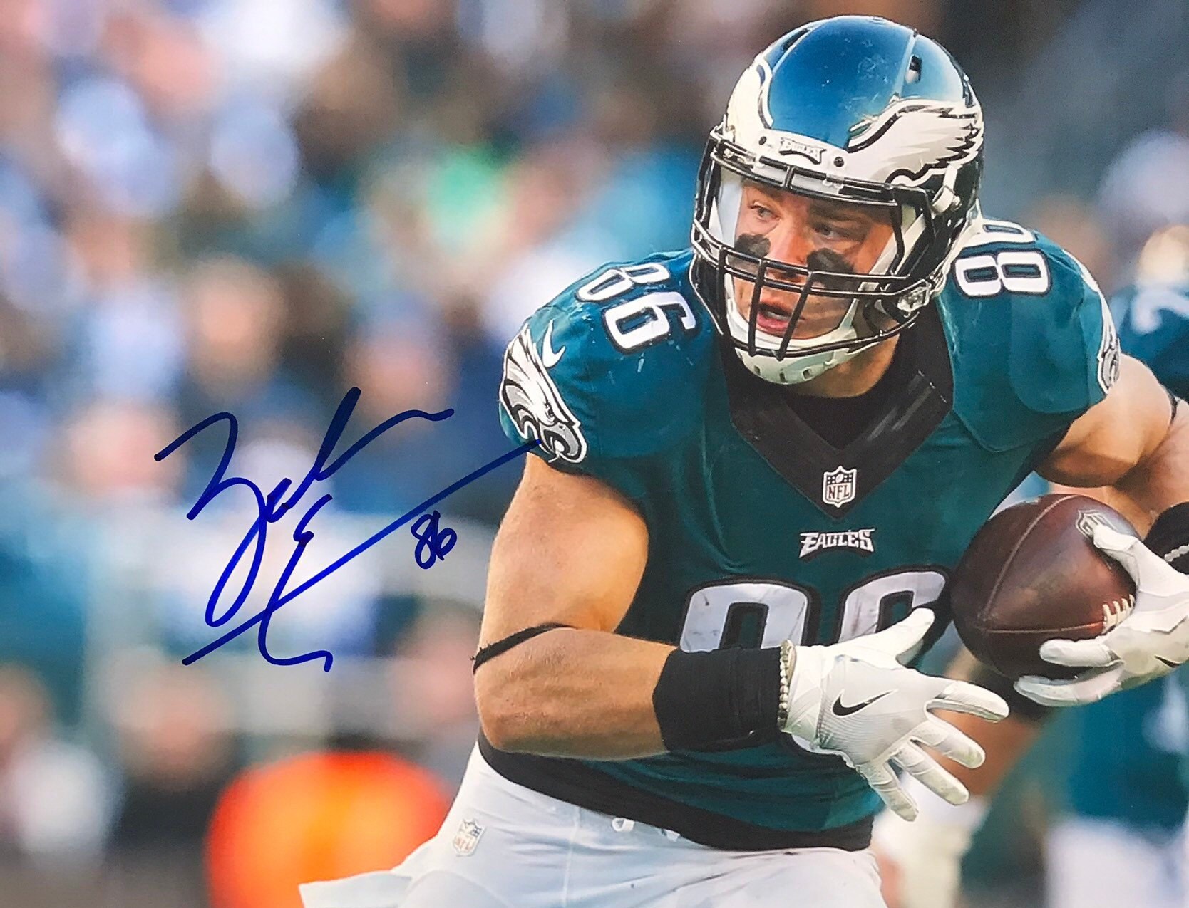Collectibles Art & Collectibles Zack Ertz 8x10 Photo Hand Signed