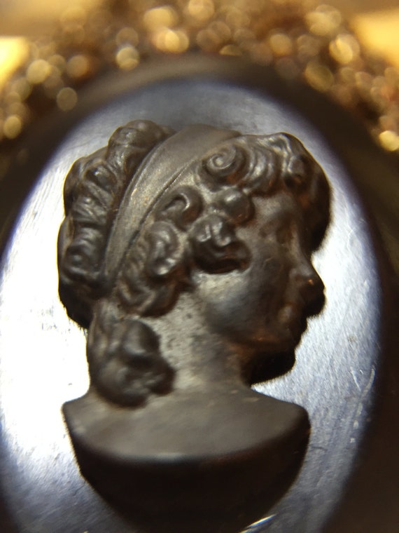 Cameo Brooch Black Onyx Brass Metal Pin Vintage 1… - image 4
