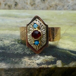 Size 9 1/2, Victorian Garnet Ring In 9 Karat Rose Gold image 2