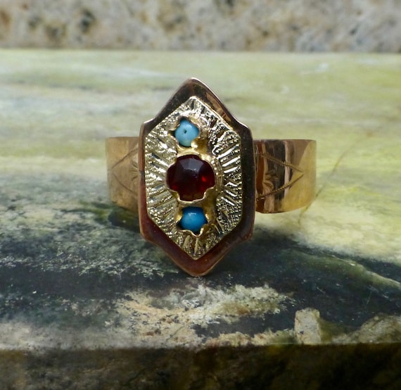 Size 9 1/2, Victorian Garnet Ring In 9 Karat Rose… - image 2