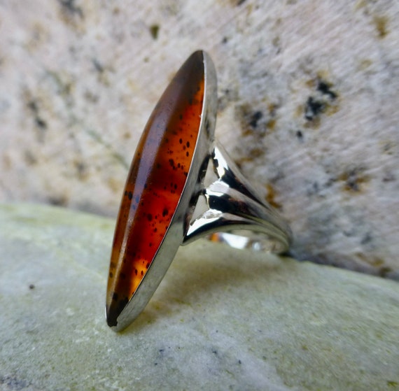 Size 5 3/4, Montana Agate Long Art Deco Ring In 1… - image 1