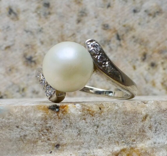 Vintage Sterling Silver Pearl Ring With Light Yellow CZ - Unique