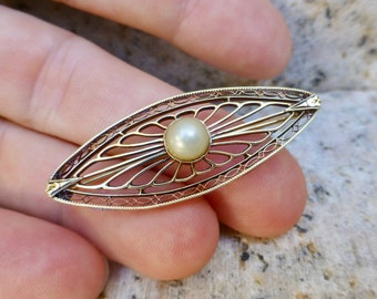 Art Deco Gold Pin, Dainty Filigree Dress Pin, 10 Carat Yellow Gold Pin, Art Deco Dress Pin, Antique Gold Brooch, Art Deco and Pearl Pin