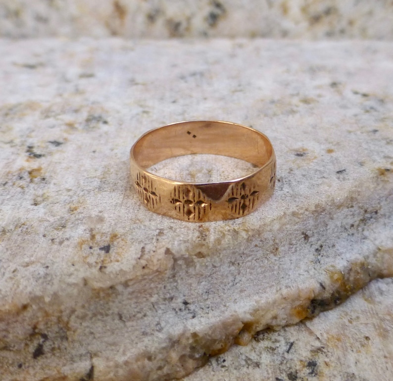 Antique Baby Ring Engraved Baby Band Baby Ring Etched Gold Baby Ring Art Deco Gold Band Art Deco Yellow Gold Band Gold Stacking Band