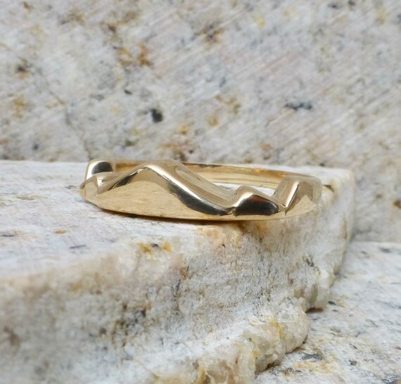 Size 7, Vintage Gold Modernist Chevron Ring In 14… - image 3