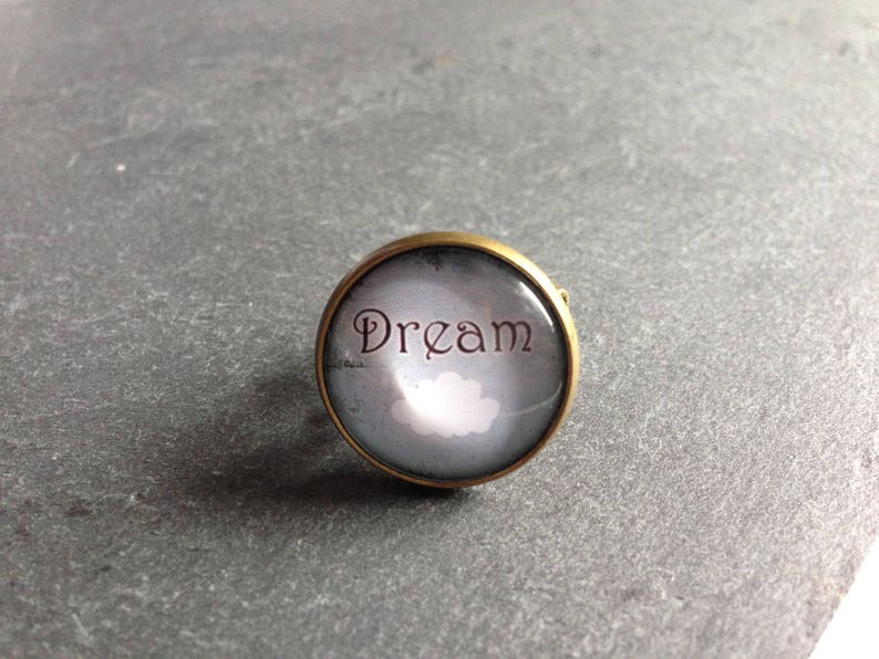 bague vintage Dream sur fond bleu image 2