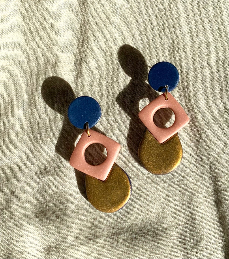 Abstract earrings Polymer clay earrings Circle earrings Geometric earrings Pink and gold Marble stud earrings Statement earrings