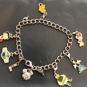 Vintage Charm Armband Silverfärgad Disney Minnie Mickey Goofy Universal Studios