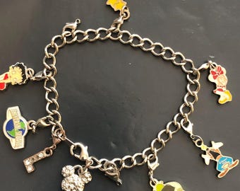 Vintage Charm Bracelet Silver Tone Disney Minnie Mickey Goofy Universal Studios