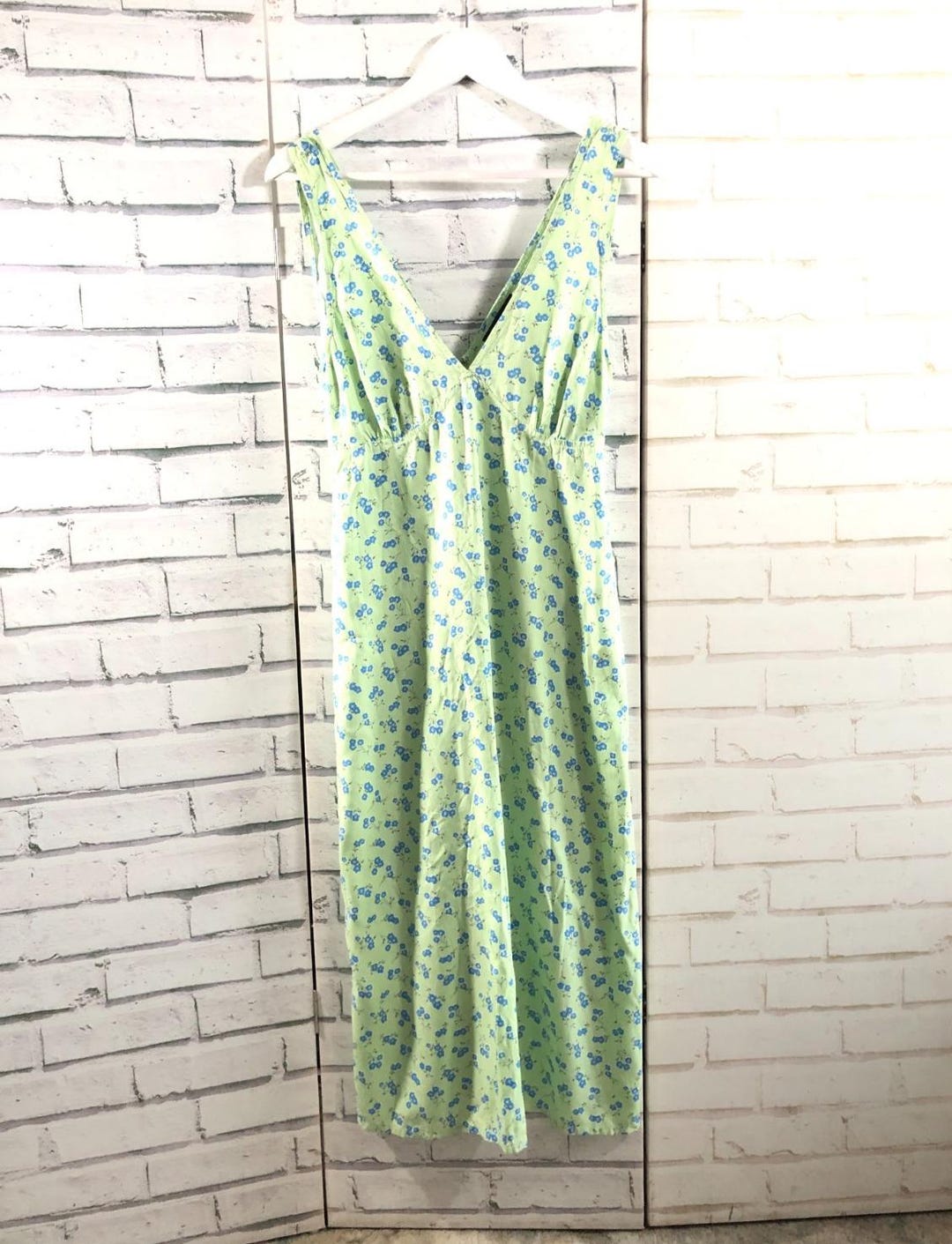 motel green floral dress Eviaso Midi Dress in Ditsy Mix Floral Green