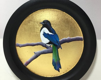 Pica - Eurasian Magpie - Pica pica- Oil painting on wood and gold leaf 23 carats - Contemporary naturalism