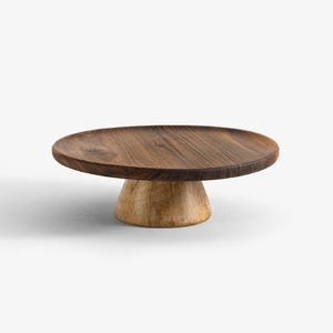 Walnut Wood Cake Stand – Rustic Wooden Dessert Pedestal – Handmade Natural Serving Tray – Farmhouse Kitchen Decor – Wedding Cake Display