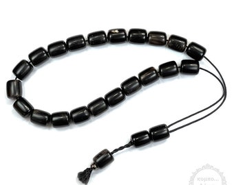 Bull Horn komboloi with 21+3 beads in barrel shape of 12x15mm diameter.