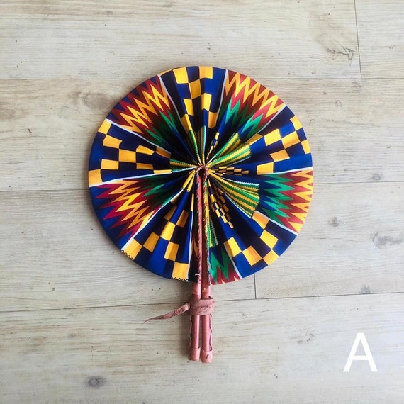 Hand-held fan kente