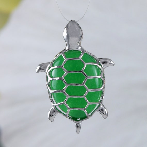 Unique Hawaiian Genuine Green Jade Sea Turtle Necklace Sterling