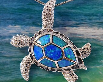 Gorgeous Large Hawaiian Sea Turtle Necklace, Sterling Silver Blue