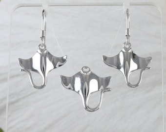 Unique Hawaiian Manta Ray Necklace and Earring, Sterling Silver 3D Manta Ray Charm Pendant, N2009S Birthday Mother Mom Gift