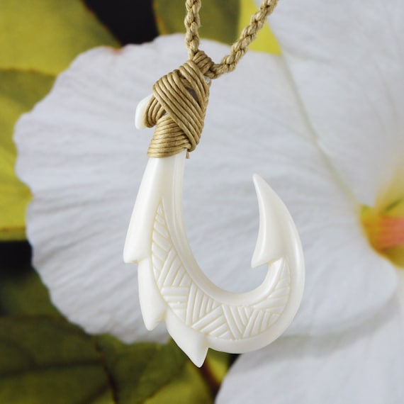 Unique Hawaiian Large Fish Hook Necklace, Hand Carved Buffalo Bone 3D Fish  Hook Necklace, N9102 Birthday Mother Gift, Island Jewelry -  Canada