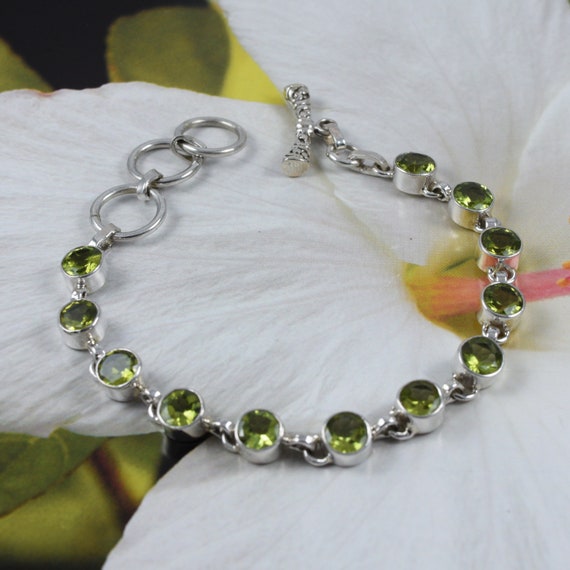 Beautiful Hawaiian Genuine Peridot Round-cut Bracelet - Etsy Canada