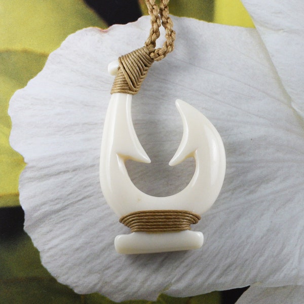 Unique Gorgeous Hawaiian X-Large Fish Hook Necklace, Hand Carved Buffalo Bone Fish Hook Necklace, N9430 Birthday Men Dad Mother Gift