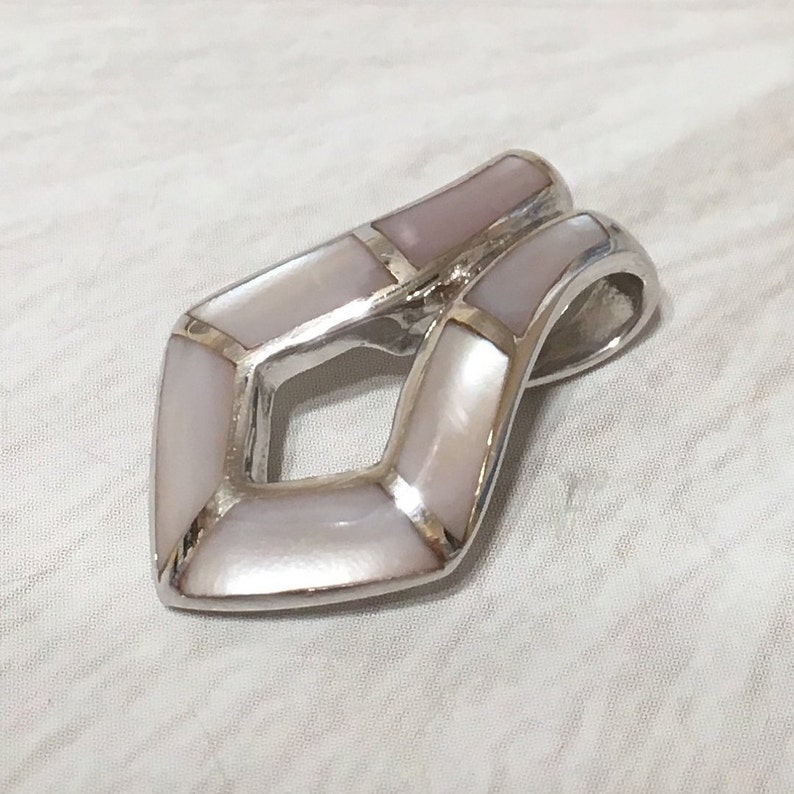 P5166 Statement PC 14KT Solid White-Gold Pink MOP Slide Birthday Mom Wife Valentine Gift Gorgeous Genuine Pink Mother of Pearl Pendant