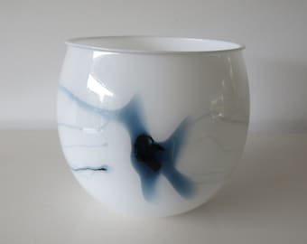 Holmegaard Denmark glass bowl. Series Atlantis. Michael Bang. Danish Design. 1980s