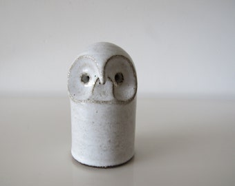 Mobach Utrecht Holland rare plastic Owl miniature, earthenware statue. 1970. Joke Stroes. Vintage. Dutch Design.