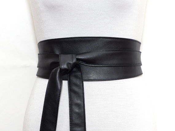 eaphi fake leather belt bustier ivory eaphi fake leather belt
