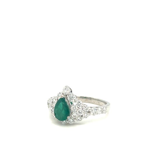 Pear Shaped Emerald and Diamond Cluster Ring 18k … - image 9
