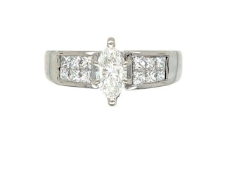 Anel de noivado com diamante marquise em ouro branco 14k