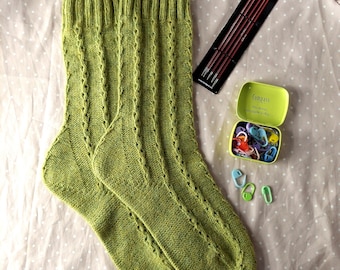 KNITTING PATTERN Lace Socks Knitting Pattern⨯ Elegant Light Green Socks Pattern ⨯ Women Socks Knit Pattern