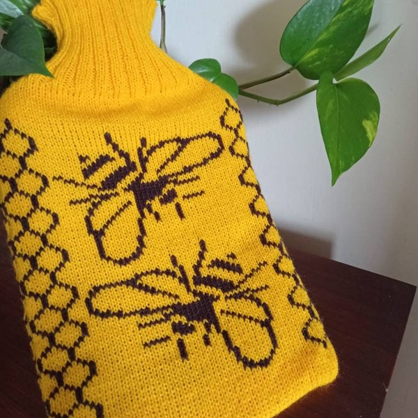 Save the bees hot water bottle cover