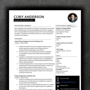 Puede incluir: Un currículum vitae para Cory Anderson, Desarrollador Web Front-End. El documento enumera experiencia, habilidades y educación, incluyendo un Bachelor of Design y un certificado Google UX Design. La información de contacto está abajo.