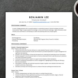 Modelo de currículo de nível básico para Word e Google Docs com carta de apresentação e referências gratuitas | ATS Friendly | Benjamin Lee, o analista financeiro