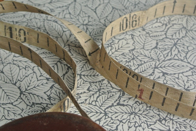 French Antique Tape Measure 33ft Toillac Leather and Cloth image 8