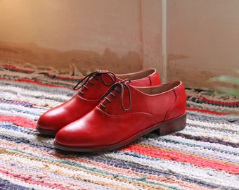 kleine kundenspezifische schränke für frauen designer oxfordschuhe der frauen rote lederschuhe kundenspezifische schuhe handgemachte flache und krawatte schuhe oxfords schnürschuhe für frauen etsy de kleine kundenspezifische schränke für frauen designer oxfordschuhe der frauen rote lederschuhe kundenspezifische schuhe handgemachte flache und krawatte schuhe oxfords schnürschuhe für frauen etsy de