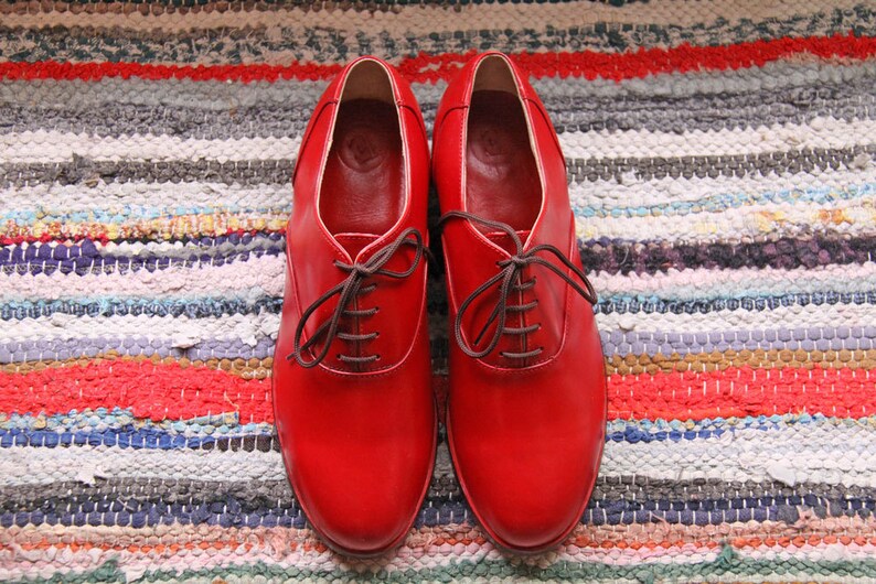 Women oxford shoes, red leather shoes, custom shoes, handmade shoes, flat and tie shoes. image 5