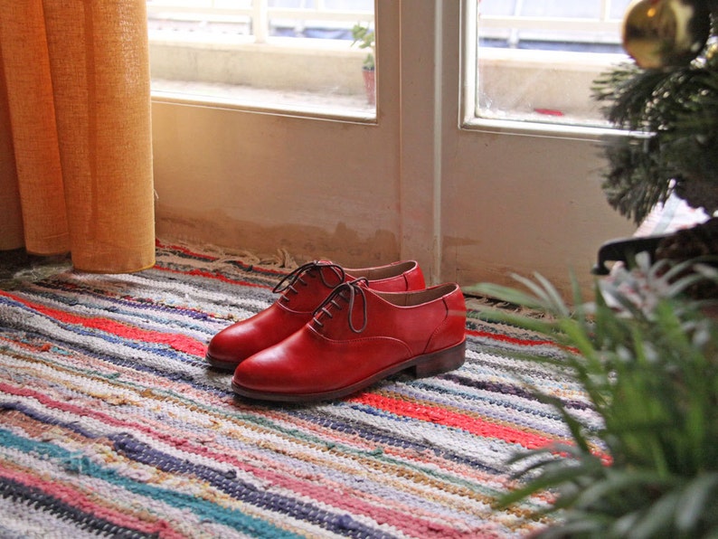 Women oxford shoes, red leather shoes, custom shoes, handmade shoes, flat and tie shoes. image 8