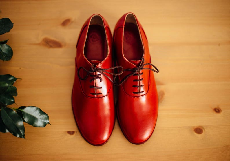 Women oxford shoes, red leather shoes, custom shoes, handmade shoes, flat and tie shoes. image 2