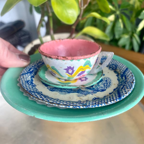 1950's Tin Litho Toy Dishes - Vintage Ohio Art Tin Toy Tea Cup & Saucer and 1950's Blue Willow Tin Toy Plate Lithograph Metal Dishes