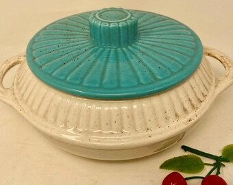 Mid Century California Pottery Casserole Dish – Aqua Cream Speckled Covered Dish