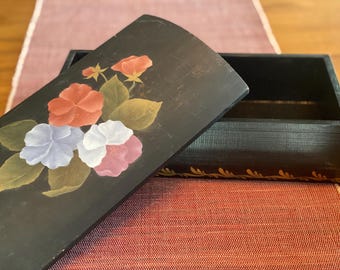 Vintage Black Hand Painted Tole Wood Box - Vintage Toleware Trinket Box - Wood Floral Jewelry Box Storage