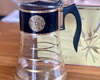 Mid Century Pyrex Coffee Carafe Gold Medallion - Vintage Glass Gold Coffee Pot 8 cup - Vintage Pyrex Glass Coffee Carafe w/ Gold Bands
