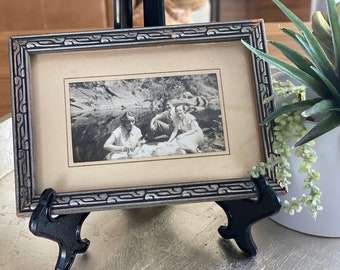 Vintage Framed Photo of Family Picnic ⎮ 1940's - 1950's Black & White Family Photo 5x7 Vintage Silver Wall Frame 5x7 Horizontal Frame