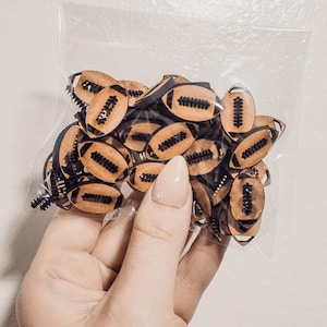 Voetbalconfetti, voetbalfeestconfetti, houten confetti, voetbalknutselstukken, zak met 50 1/2 inch stuk