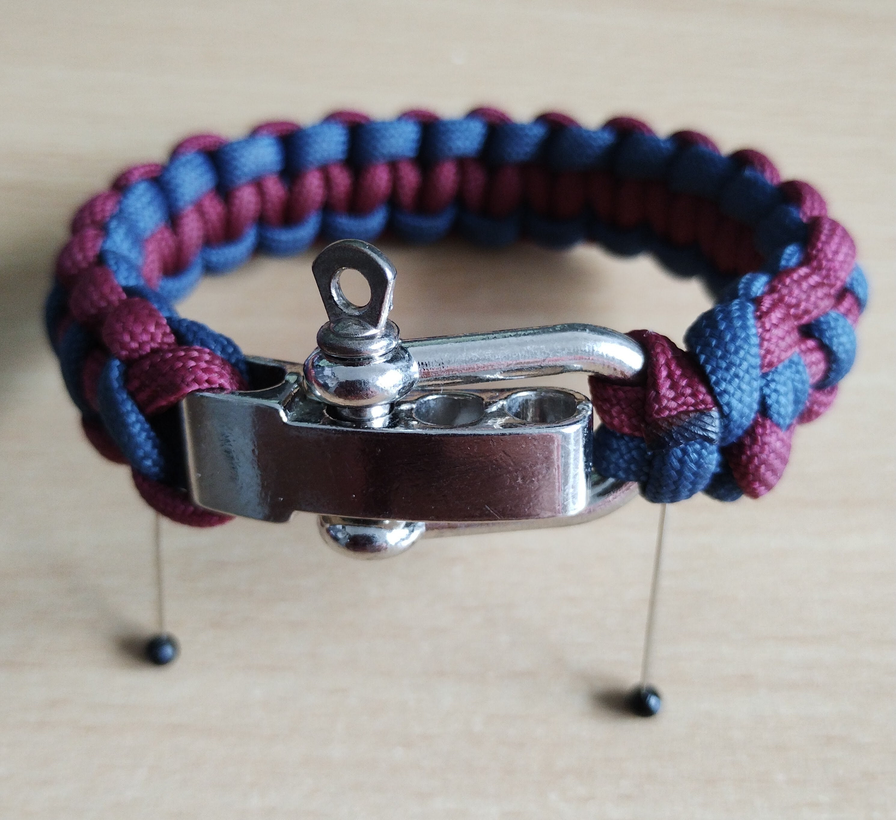 Bracciale Paracord di San Michele: icona in ottone ossidato, regalo cristiano - Italia