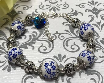 Porcelain flower bracelet